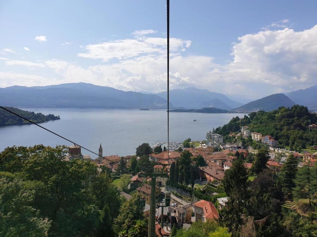 Casa Chia Lago Maggiore ลาเวโน ภายนอก รูปภาพ