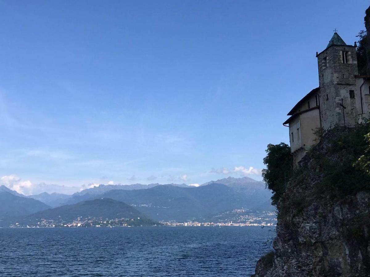 Casa Chia Lago Maggiore ลาเวโน ภายนอก รูปภาพ