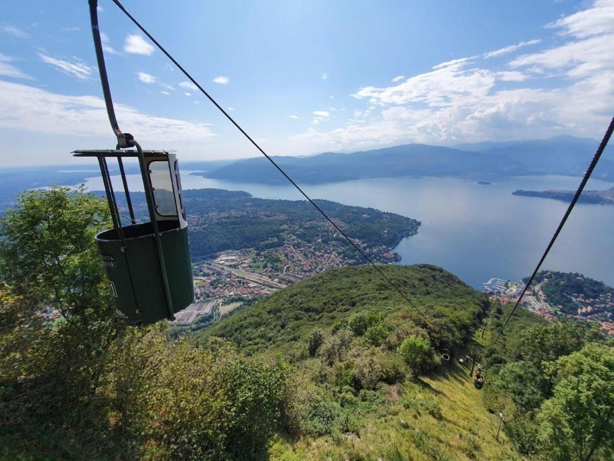 Casa Chia Lago Maggiore ลาเวโน ภายนอก รูปภาพ